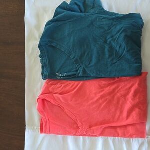 Lot of 2, size XS, UGC, Isabel maternity tees with ruched sides